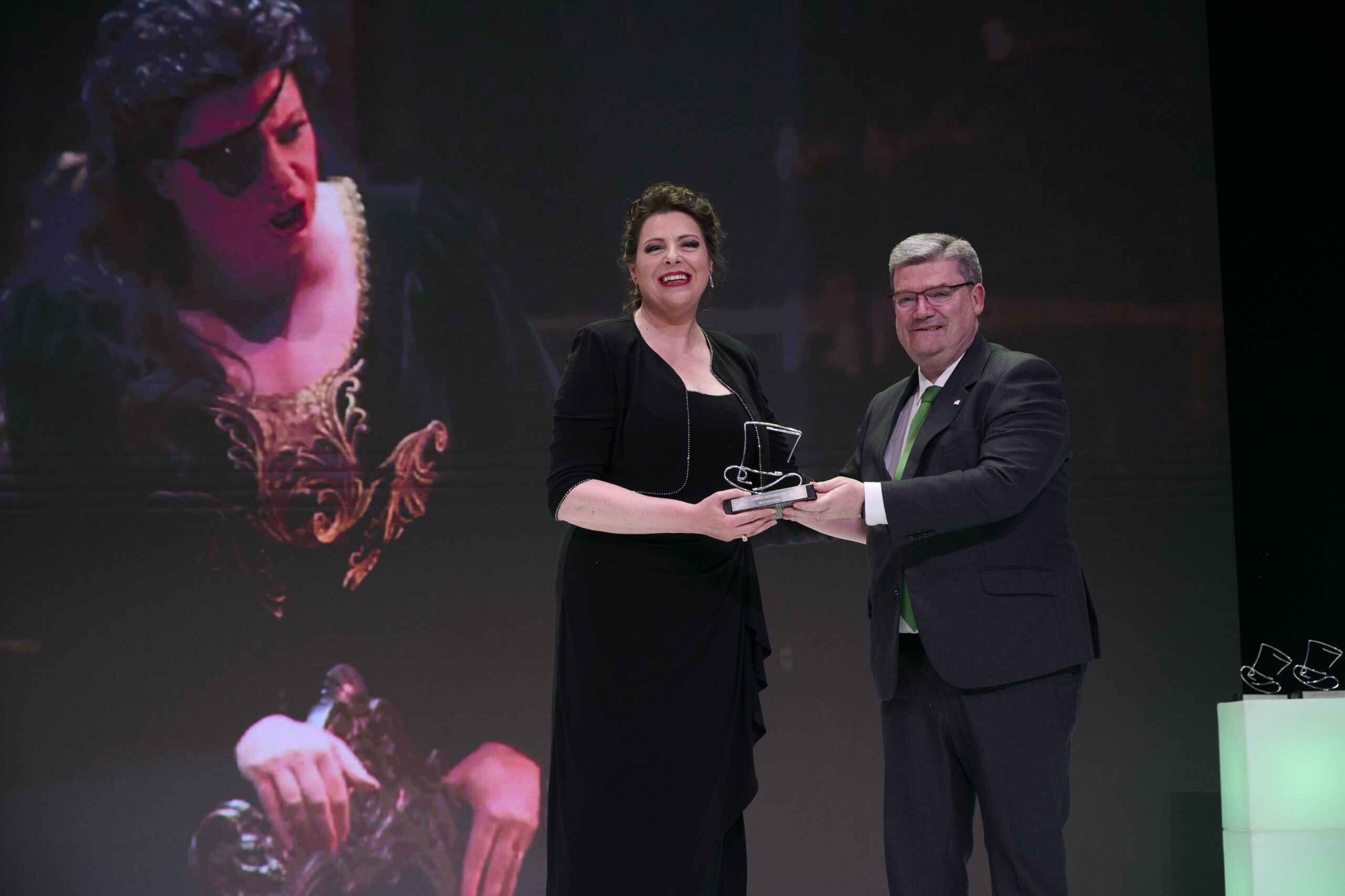 DANIELA BARCELLONA: MIGLIOR VOCE FEMMINILE AI TUTTO VERDI INTERNATIONAL AWARDS DELL’OPERA DI BILBAO