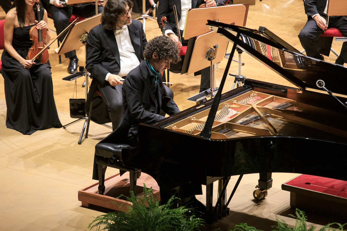 TCBO: IL PIANISTA FEDERICO COLLI INTERPRETA IL SECONDO CONCERTO DI RACHMANINOV