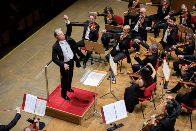 TCBO: IL NOVECENTO DI KHAČATURJAN E ŠOSTAKOVIČ CON ILYA GRINGOLTS E ROBERTO ABBADO